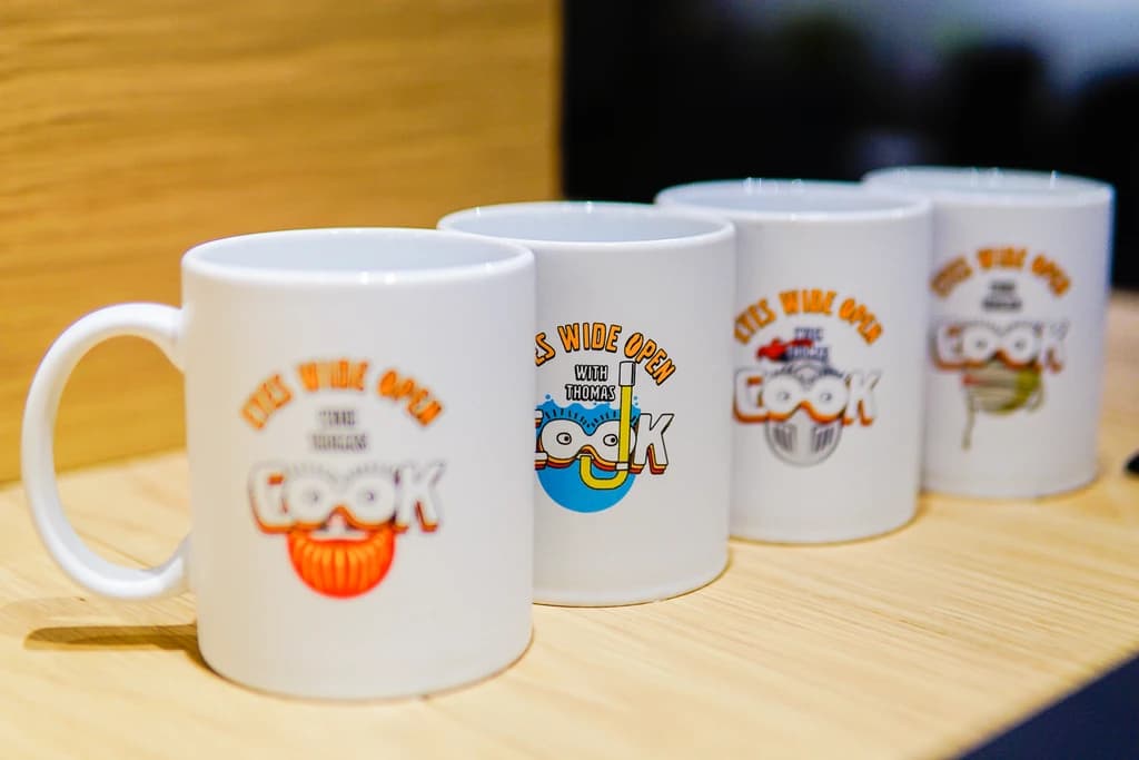 Thomas Cook Concept Store brand touchpoint 1